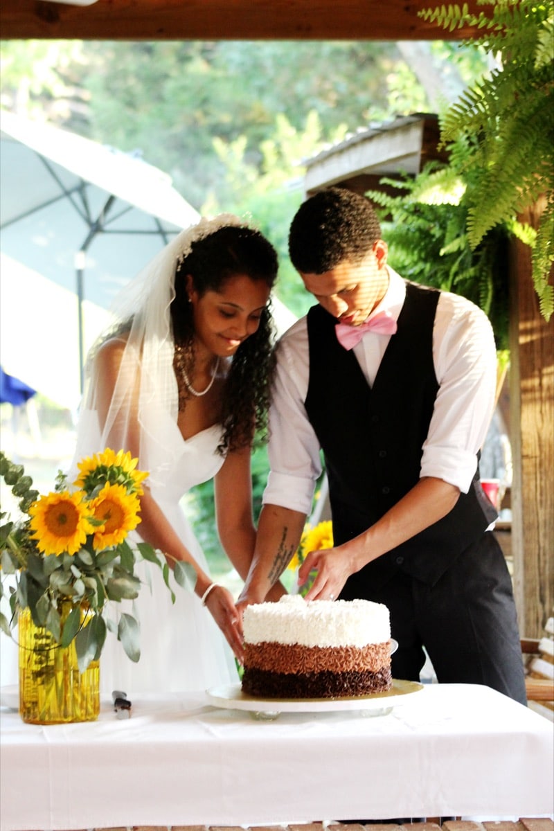 save money on your wedding how to save money on wedding cake wedding decor